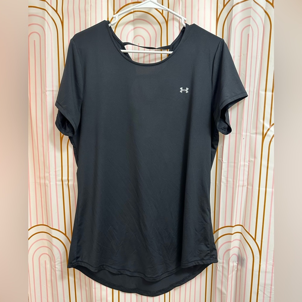 Black flowy workout tshirt